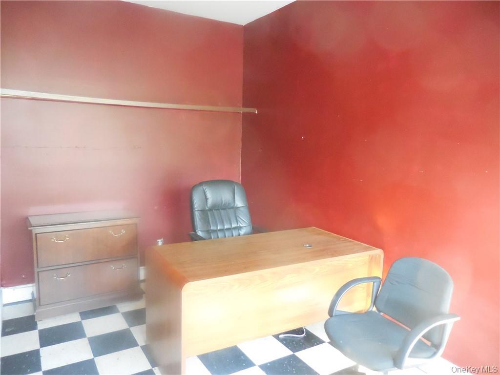 #16 photo, 2899 US Route 9w, New Windsor , NY 12553