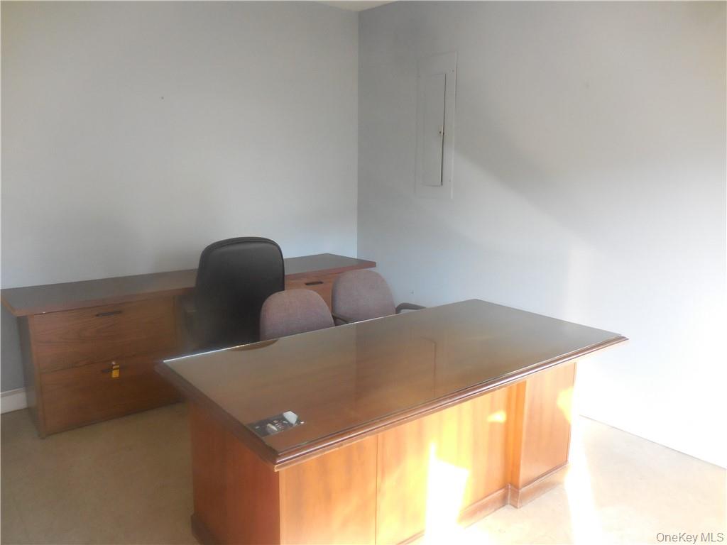 #18 photo, 2899 US Route 9w, New Windsor , NY 12553