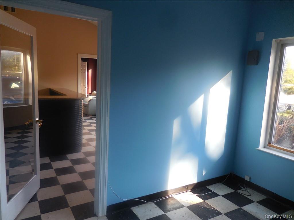 #20 photo, 2899 US Route 9w, New Windsor , NY 12553