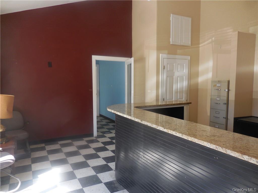 #8 photo, 2899 US Route 9w, New Windsor , NY 12553