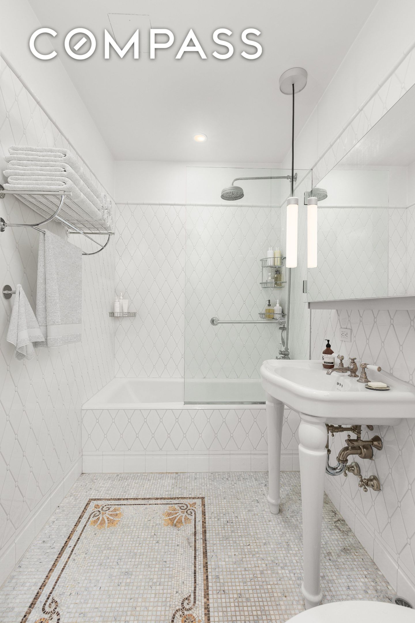 #6 photo, 1 Central Park S, マンハッタン Central Park South , NY 10019