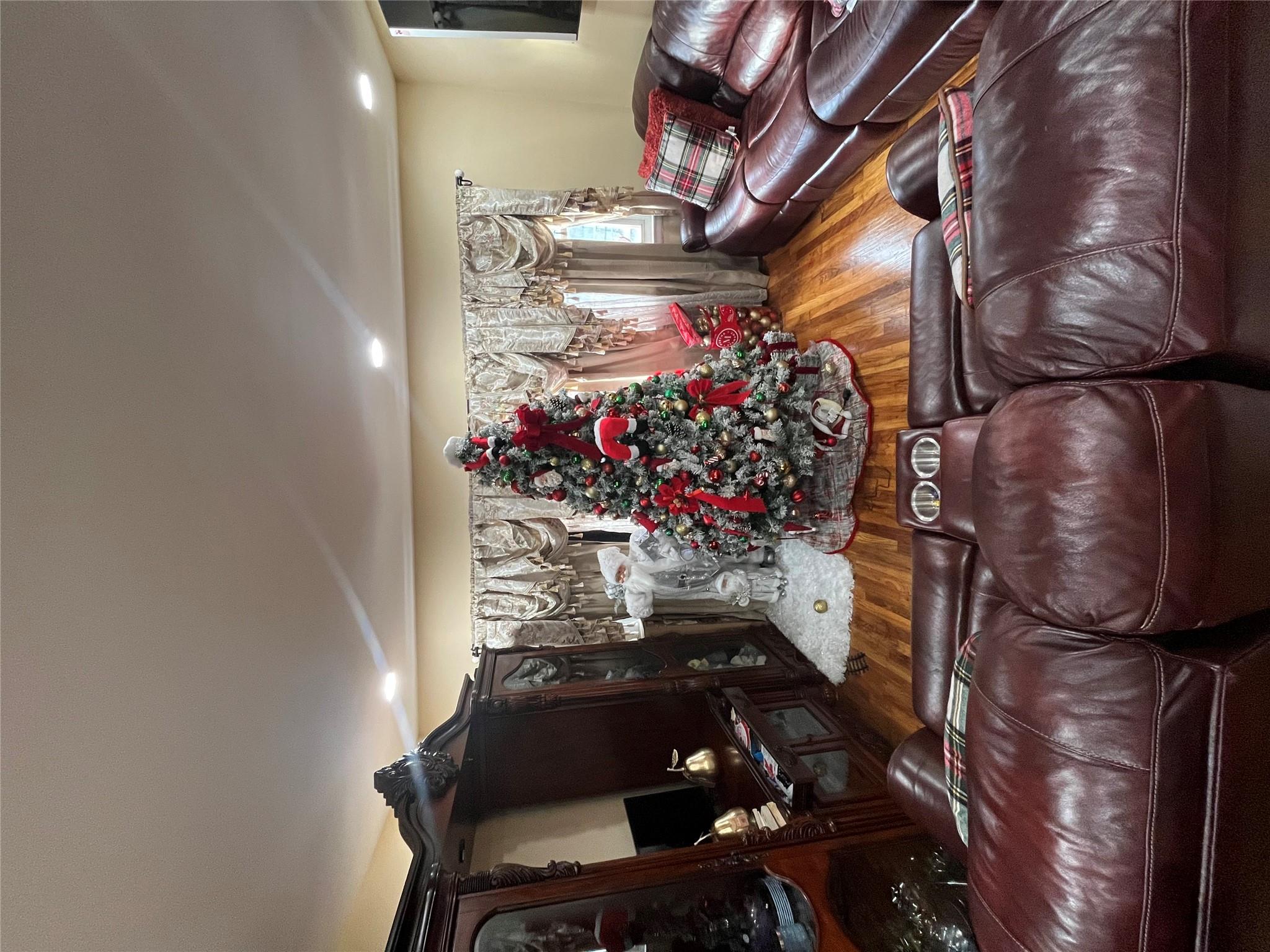 #3 photo, 147-87 E Brookville Boulevard Road, Rosedale , NY 11422