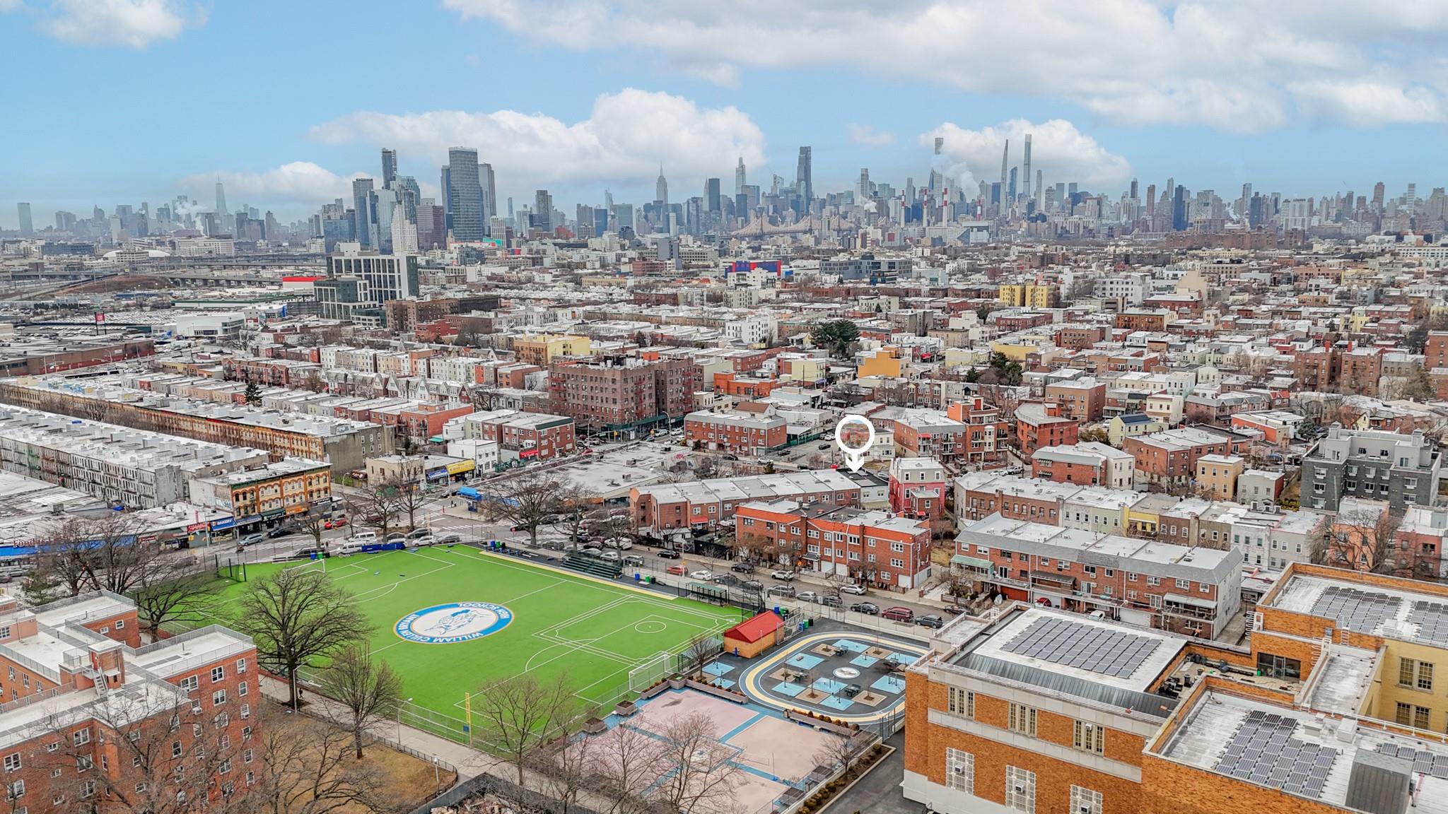 #5 photo, 47-05 Newtown Road, クイーンズ区 Long Island City , NY 11103