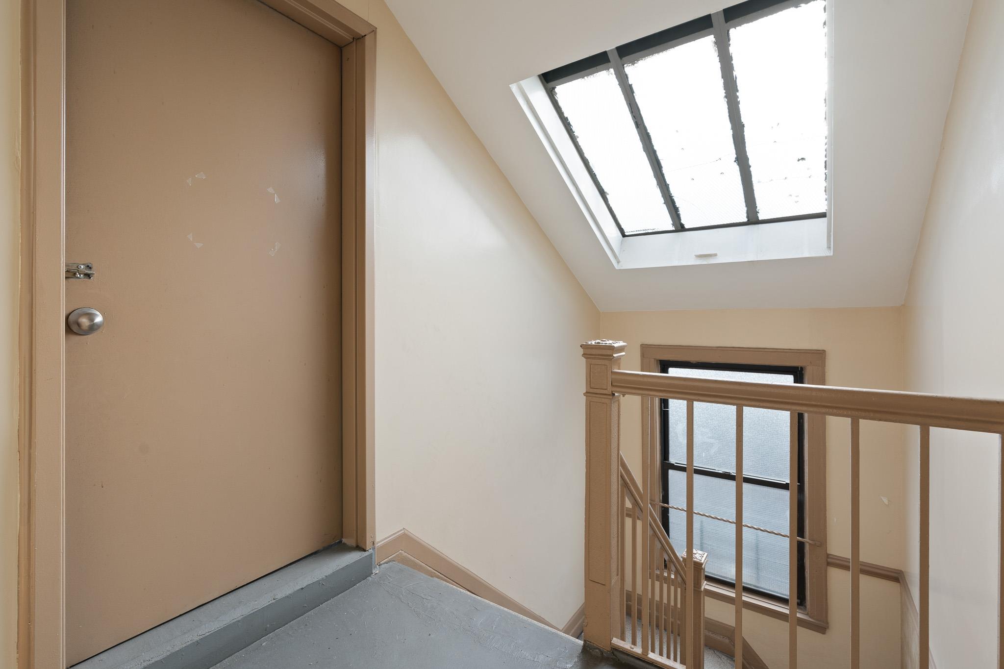 #11 photo, 45-55 40 Street, クイーンズ区 Sunnyside , NY 11104