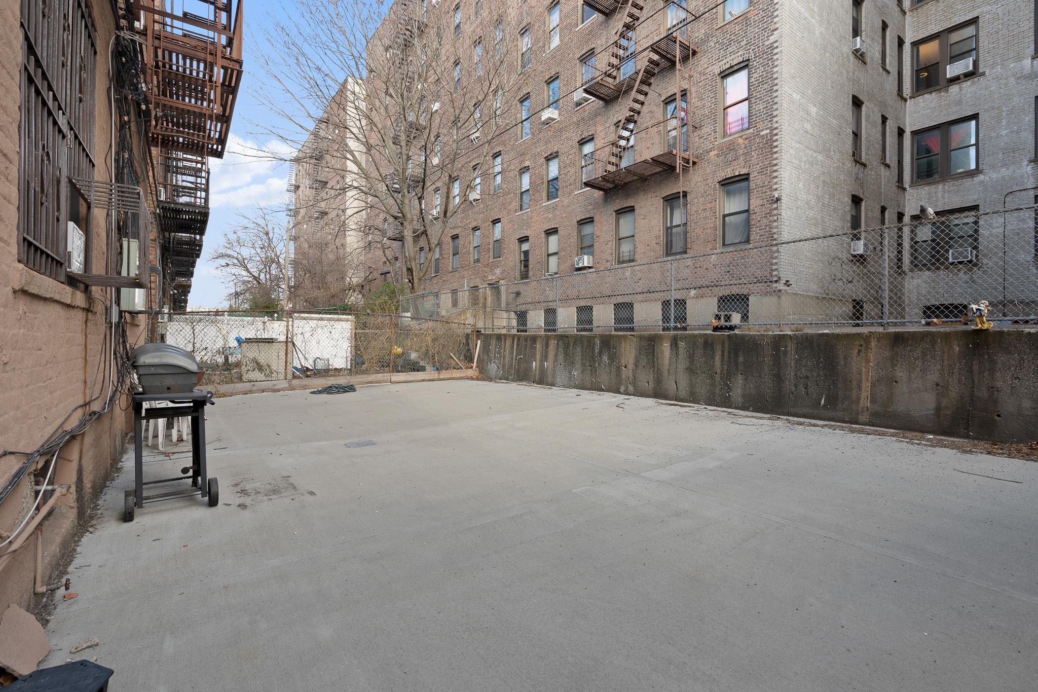 #14 photo, 45-55 40 Street, クイーンズ区 Sunnyside , NY 11104