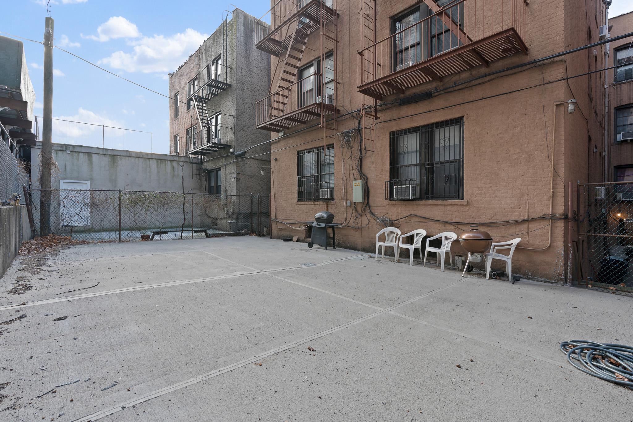 #15 photo, 45-55 40 Street, クイーンズ区 Sunnyside , NY 11104
