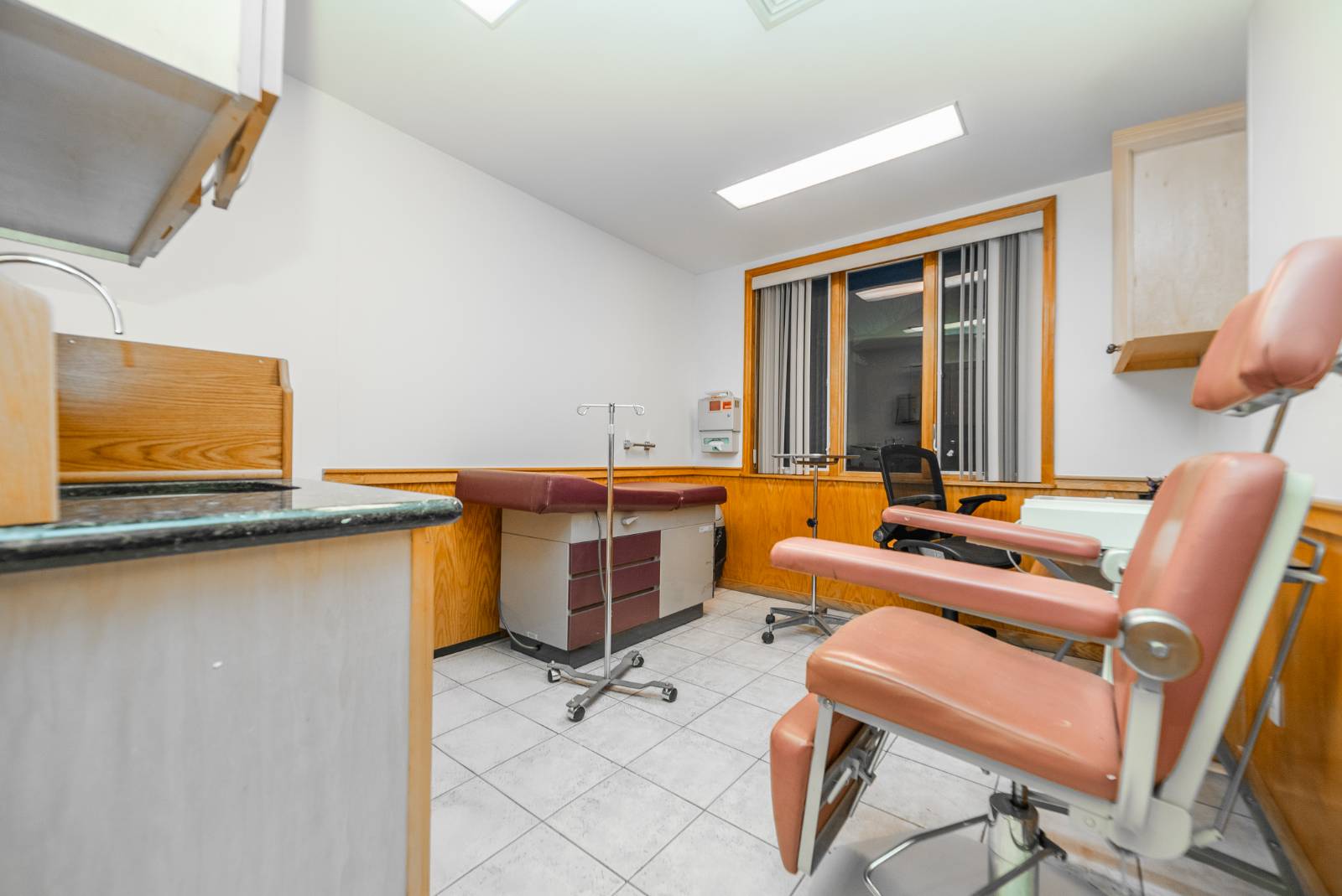 #13 photo, 1749 East 16th Street, #MEDC, ブルックリン区 Homecrest , NY 11229