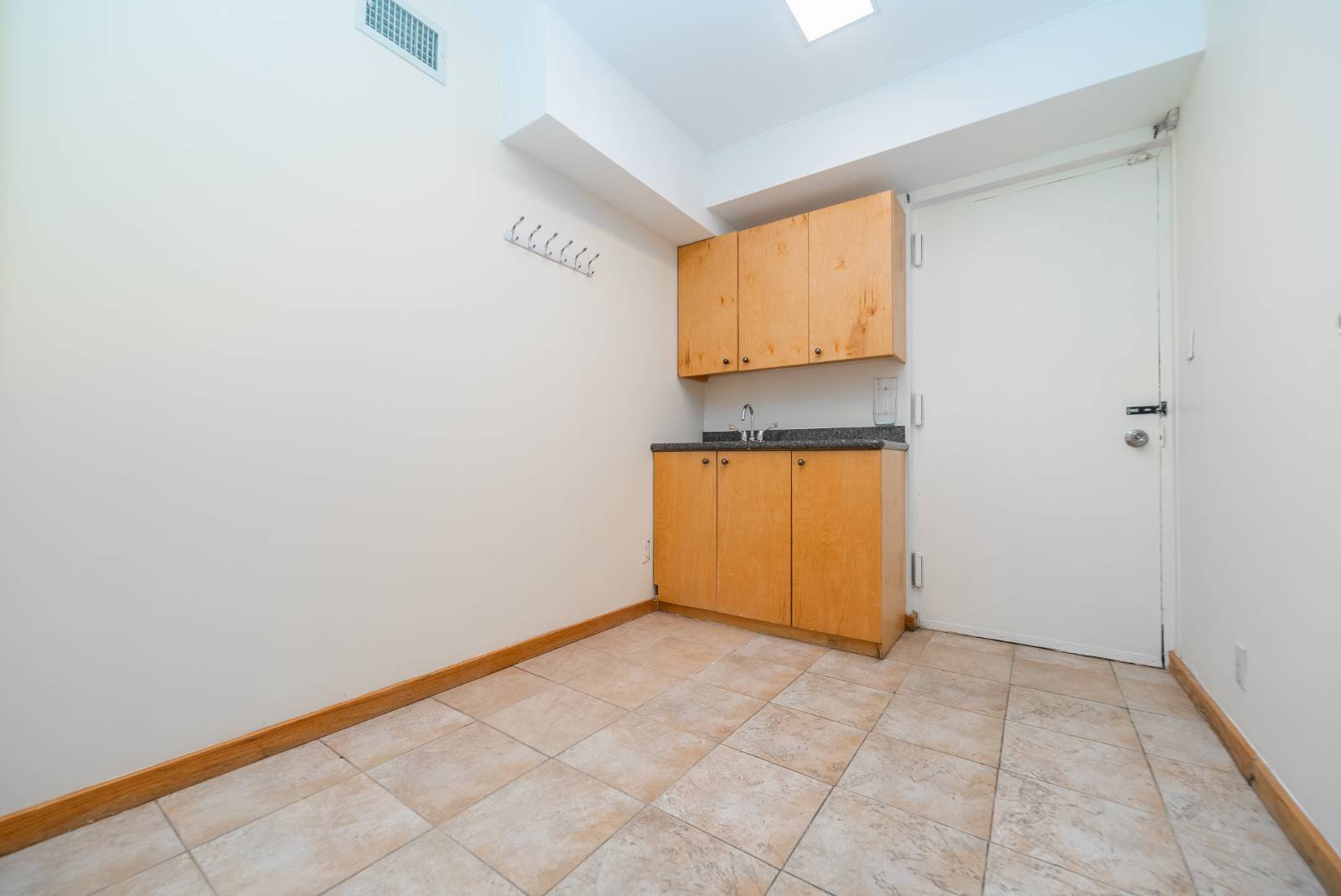 #20 photo, 1749 East 16th Street, #MEDC, ブルックリン区 Homecrest , NY 11229