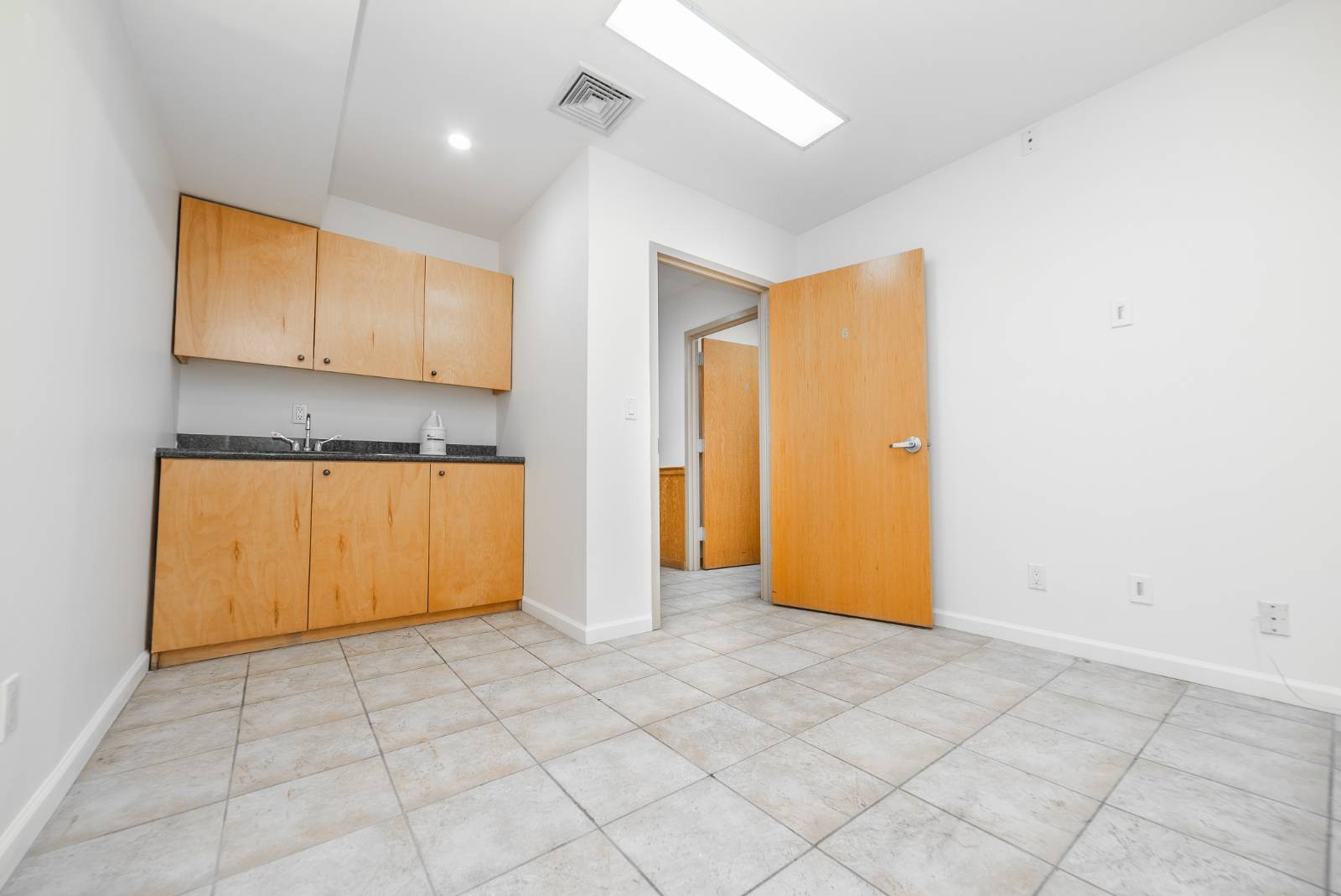 #22 photo, 1749 East 16th Street, #MEDC, ブルックリン区 Homecrest , NY 11229