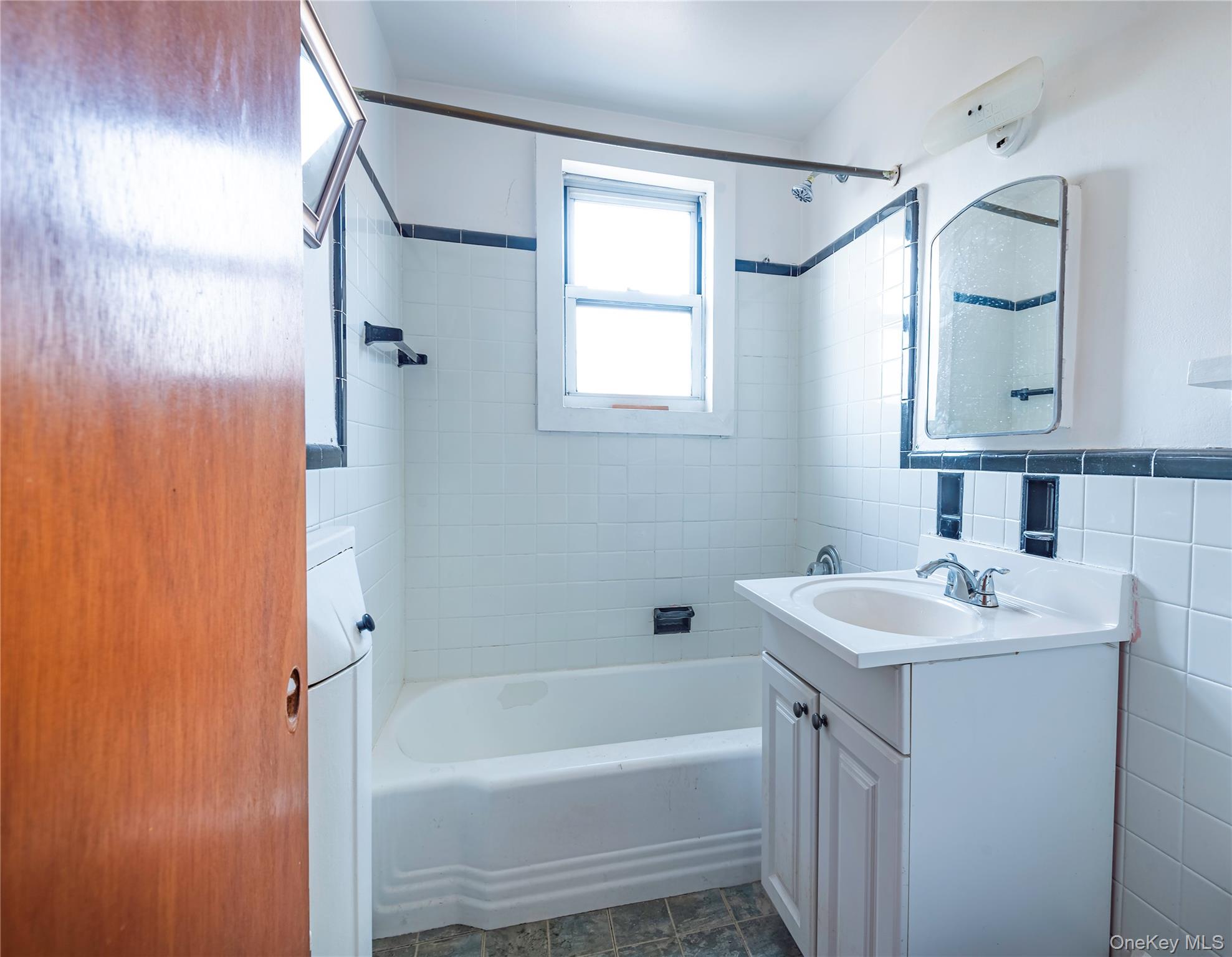 #12 photo, 133-01 Booth Memorial Ave, クイーンズ区 Flushing , NY 11355