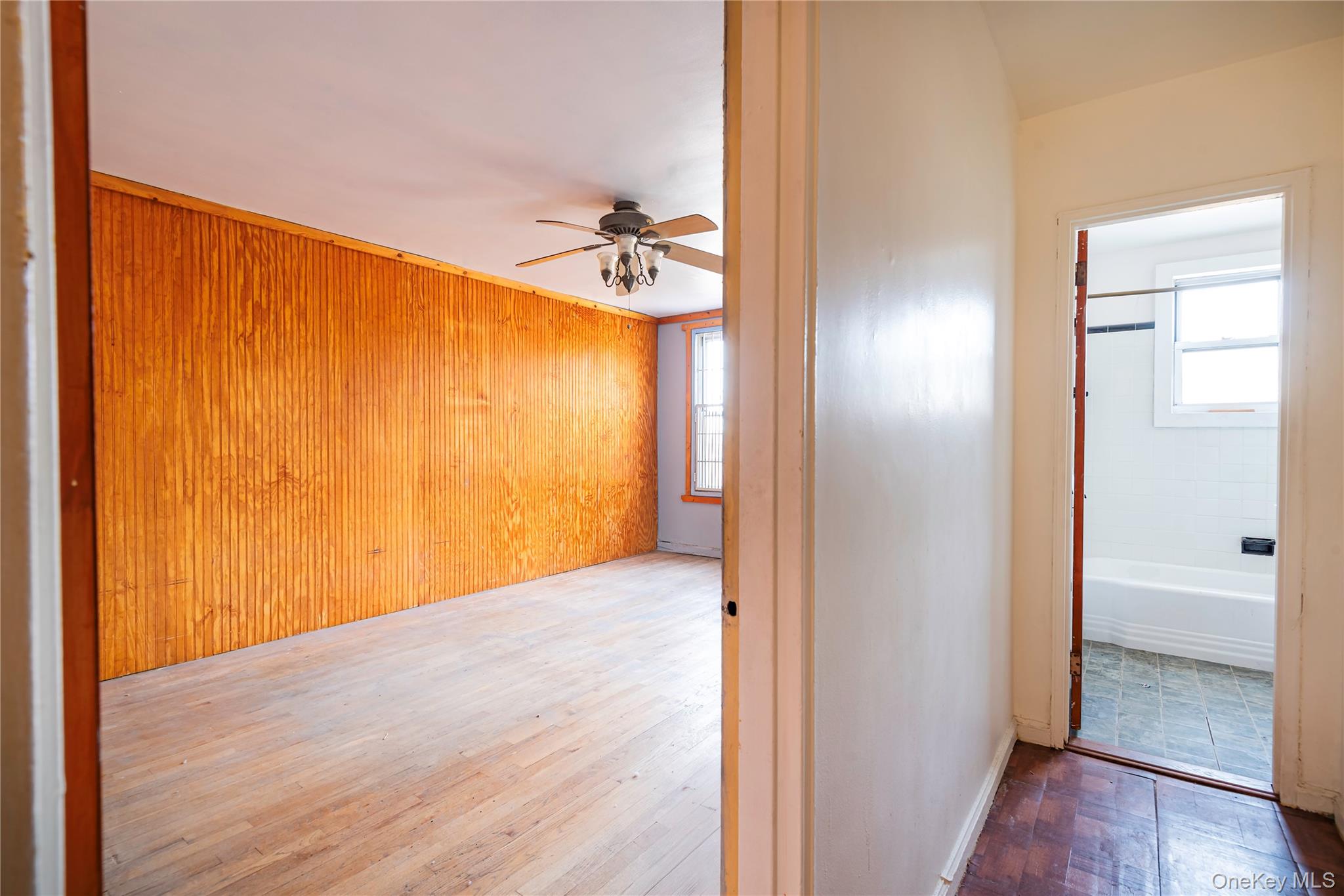 #13 photo, 133-01 Booth Memorial Ave, クイーンズ区 Flushing , NY 11355