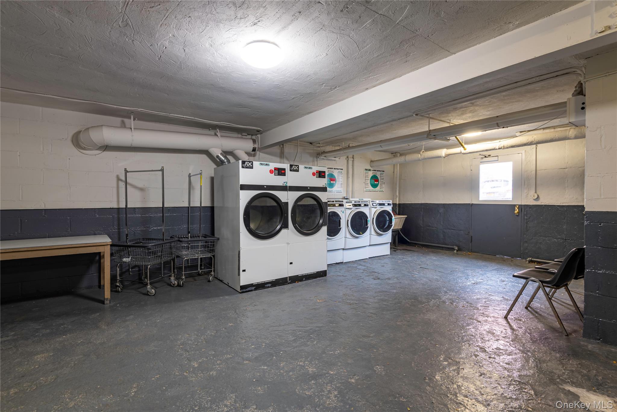 #18 photo, 133-01 Booth Memorial Ave, クイーンズ区 Flushing , NY 11355