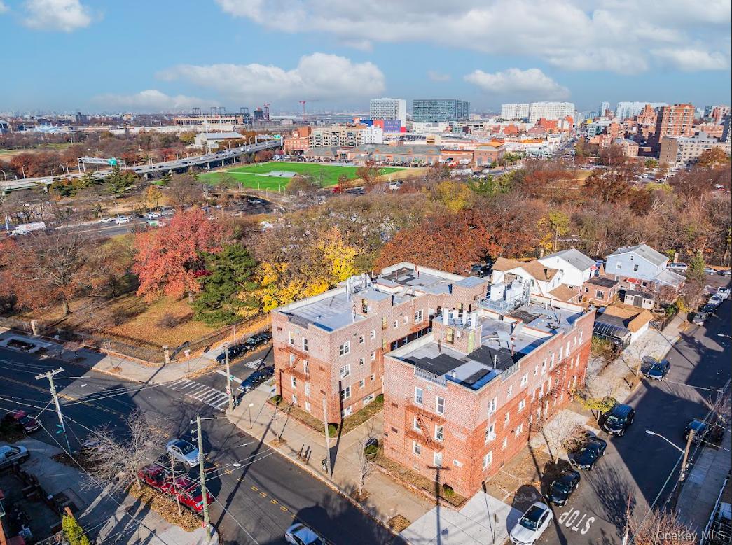 #2 photo, 133-01 Booth Memorial Ave, クイーンズ区 Flushing , NY 11355