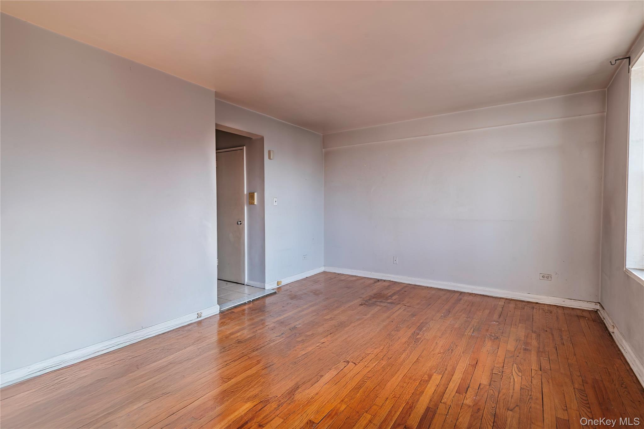 #5 photo, 133-01 Booth Memorial Ave, クイーンズ区 Flushing , NY 11355