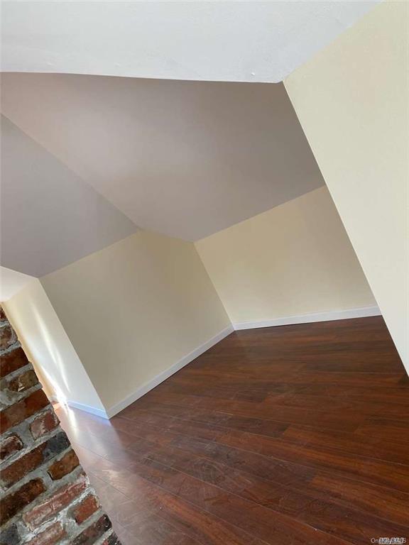 #10 photo, 47 Gladys Avenue, ナッソー郡 Hempstead , NY 11550