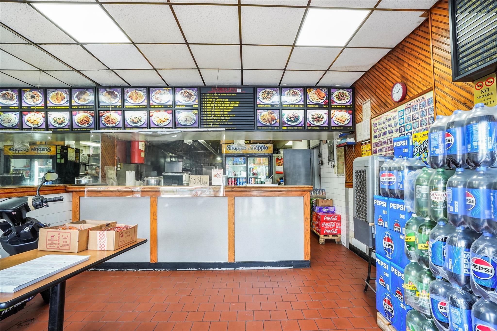 #12 photo, 55-01 Metropolitan, কুইন্‌স Ridgewood , NY 11385