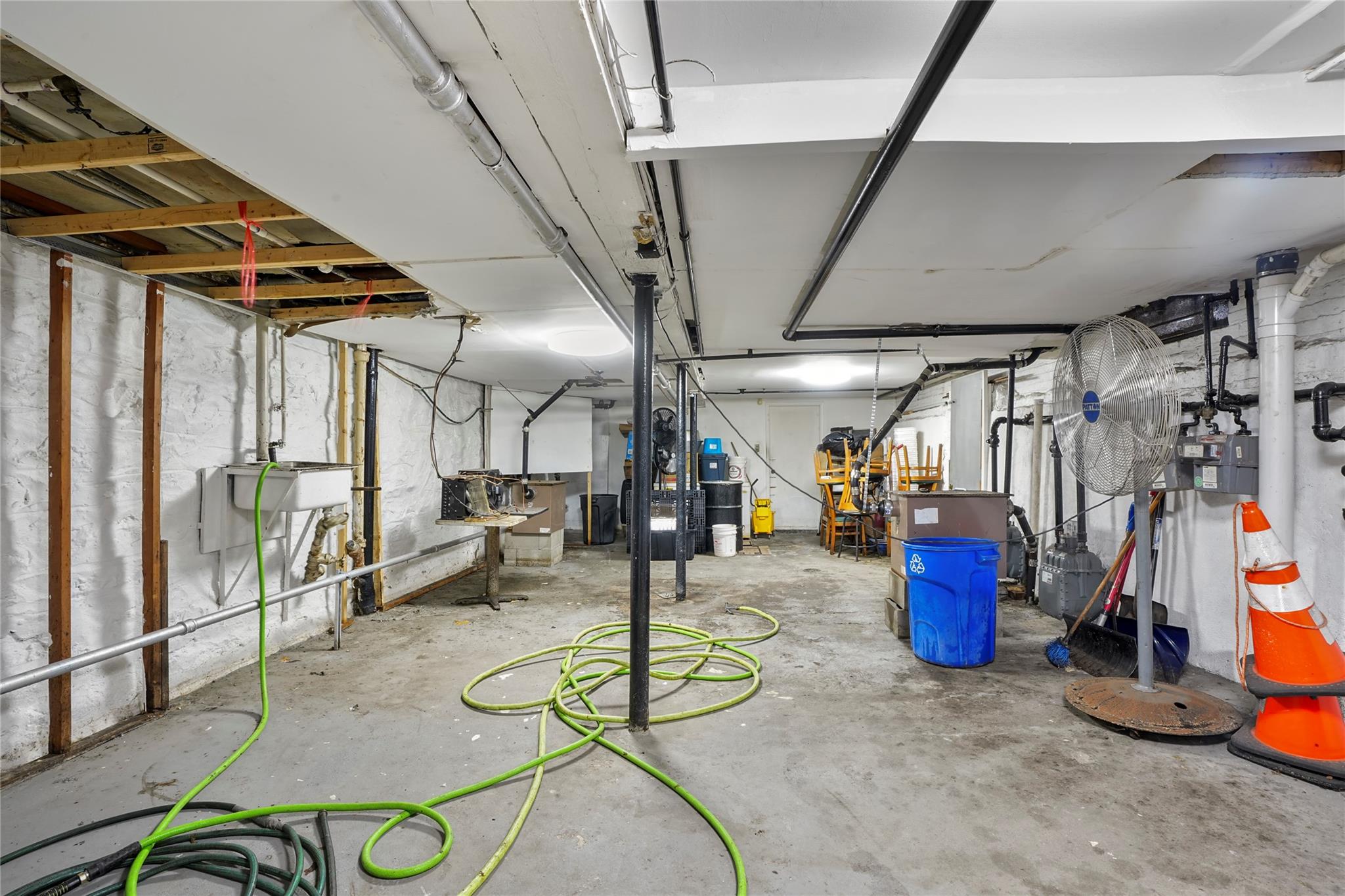 #15 photo, 55-01 Metropolitan, কুইন্‌স Ridgewood , NY 11385