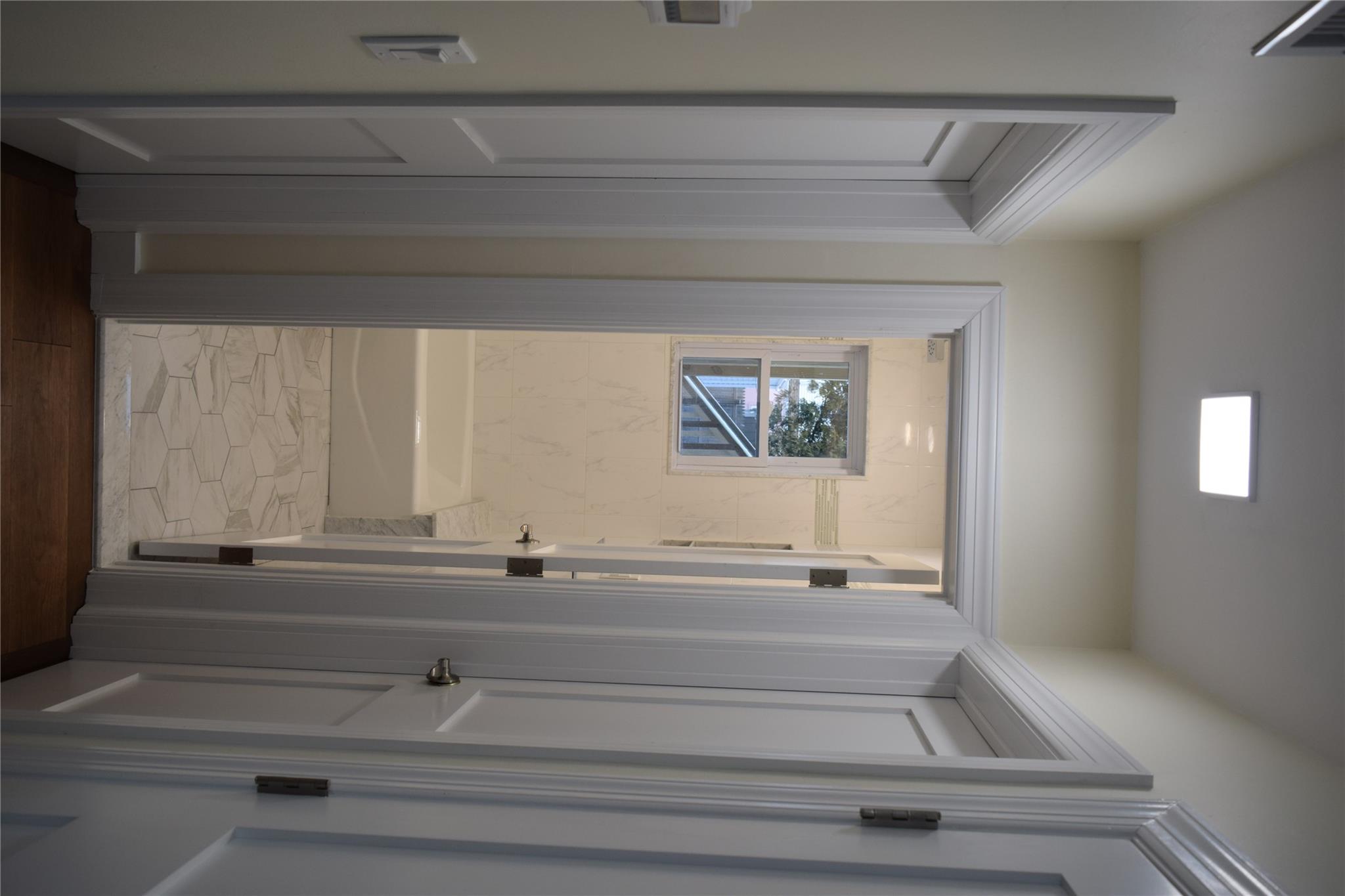 #15 photo, 36 Woolsey Avenue, नासाउ काउंटी Glen Cove , NY 11542