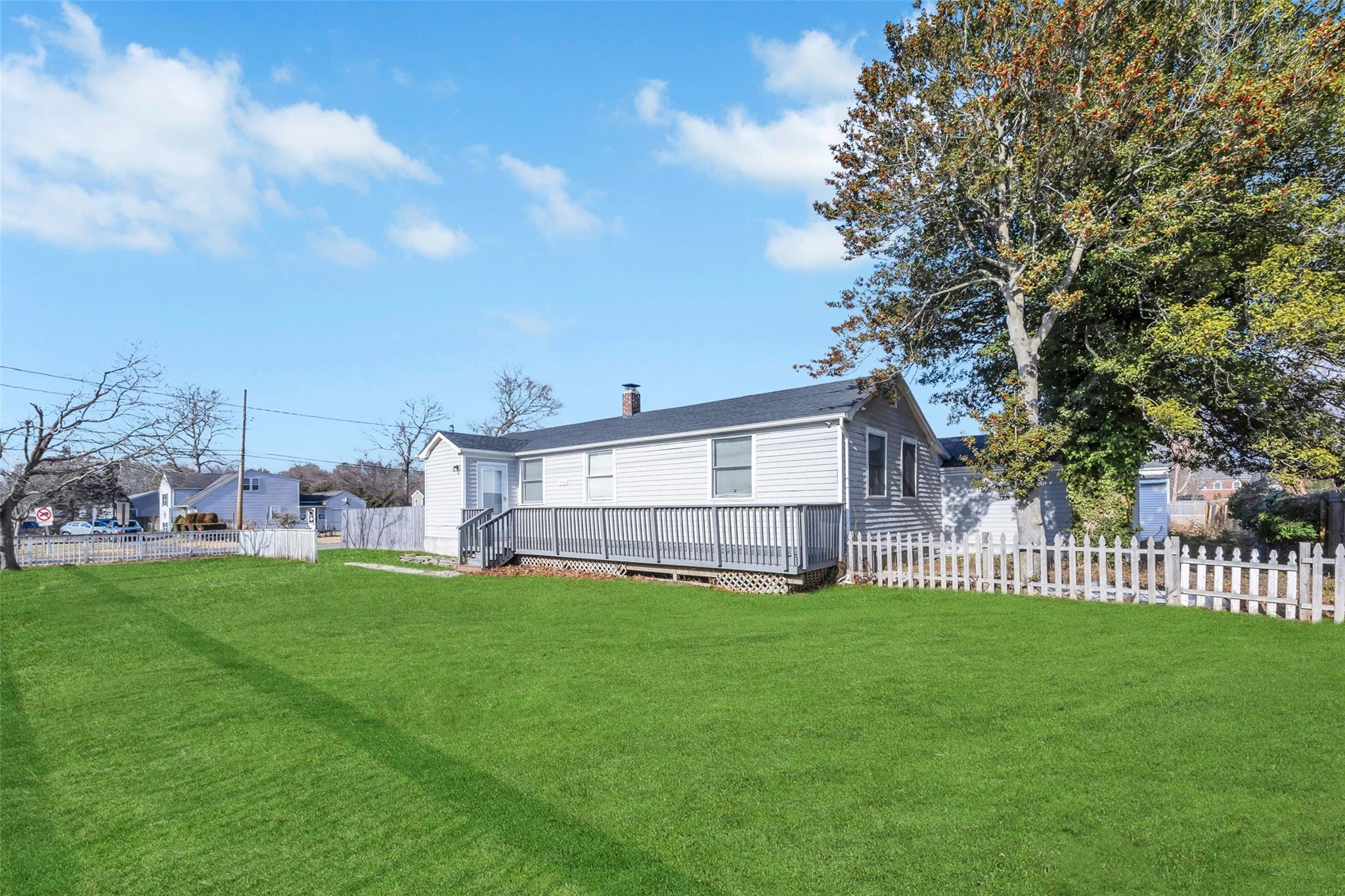 #8 photo, 209 Jamaica Avenue, מחוז סאפוק Medford , NY 11763