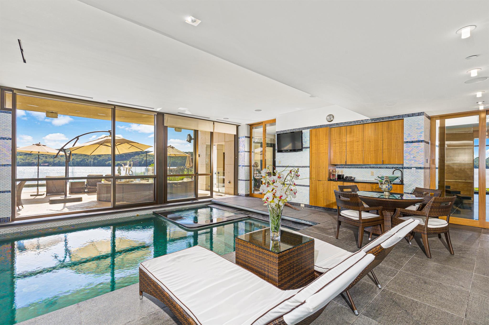 #15 photo, 46 Ledgerock Lane, Hyde Park , NY 12538