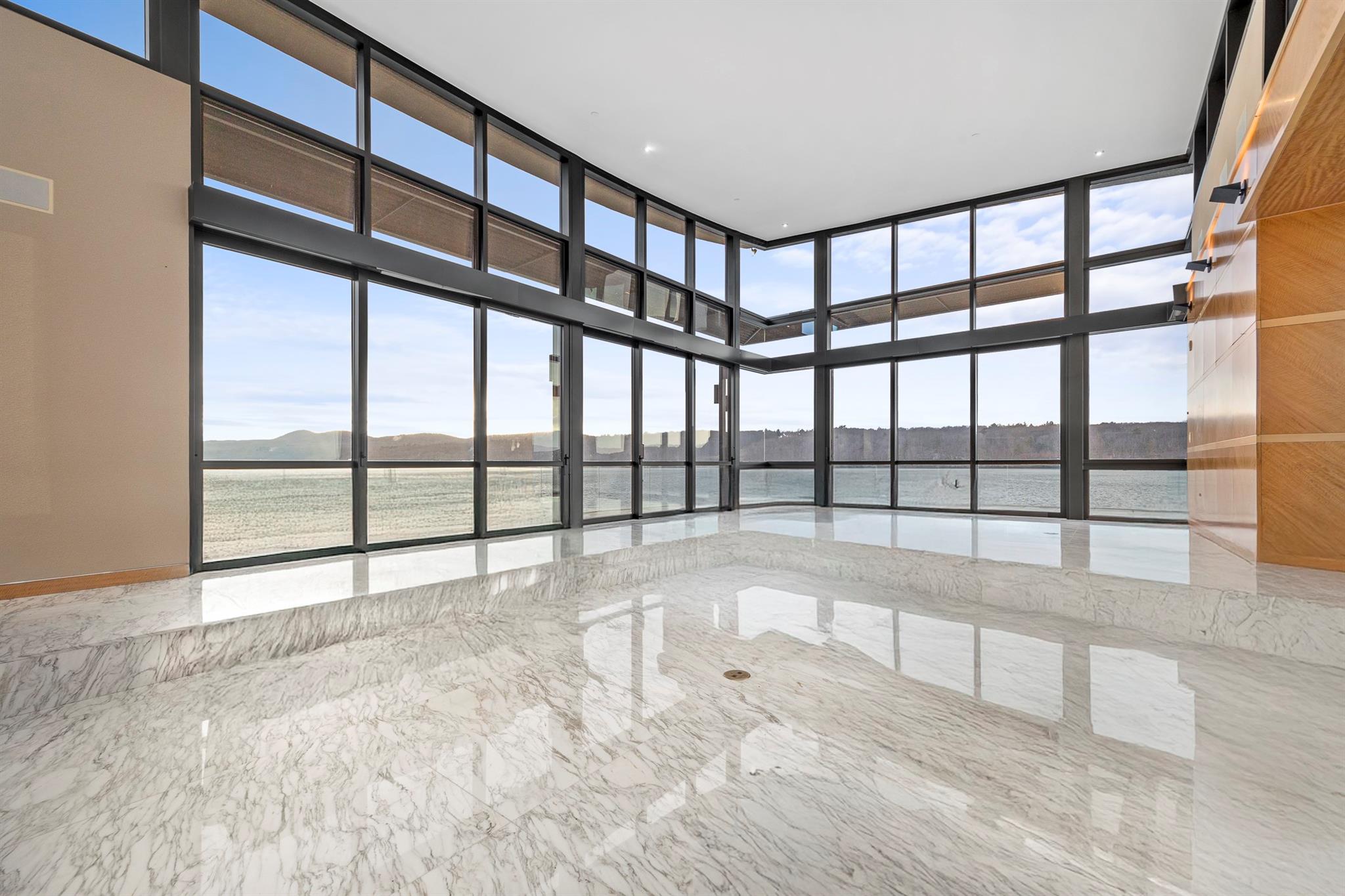 #4 photo, 46 Ledgerock Lane, Hyde Park , NY 12538