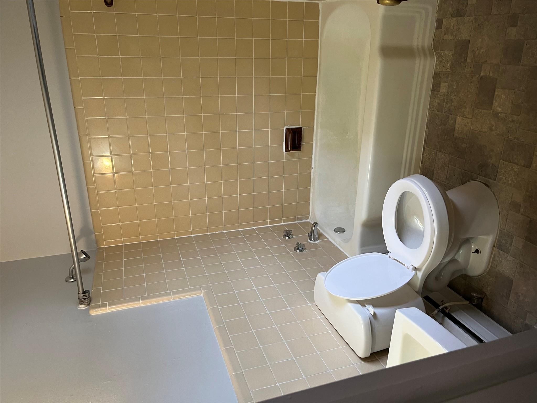 #8 photo, 96 S Hamilton, Poughkeepsie , NY 12601