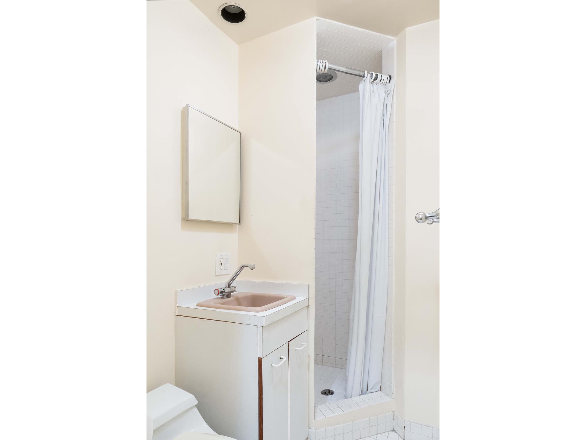 #22 photo, 1075 PARK Avenue, Carnegie Hill , NY 10128