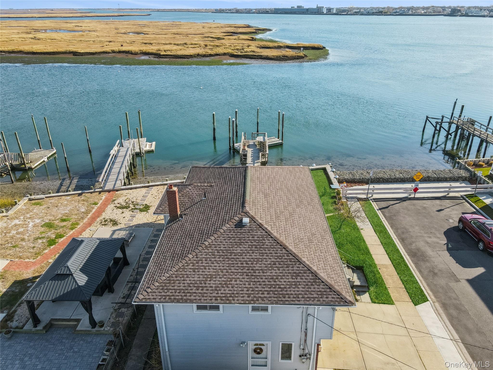 #20 photo, 255 Delaware Avenue, 롱 아일랜드 Island Park , NY 11558