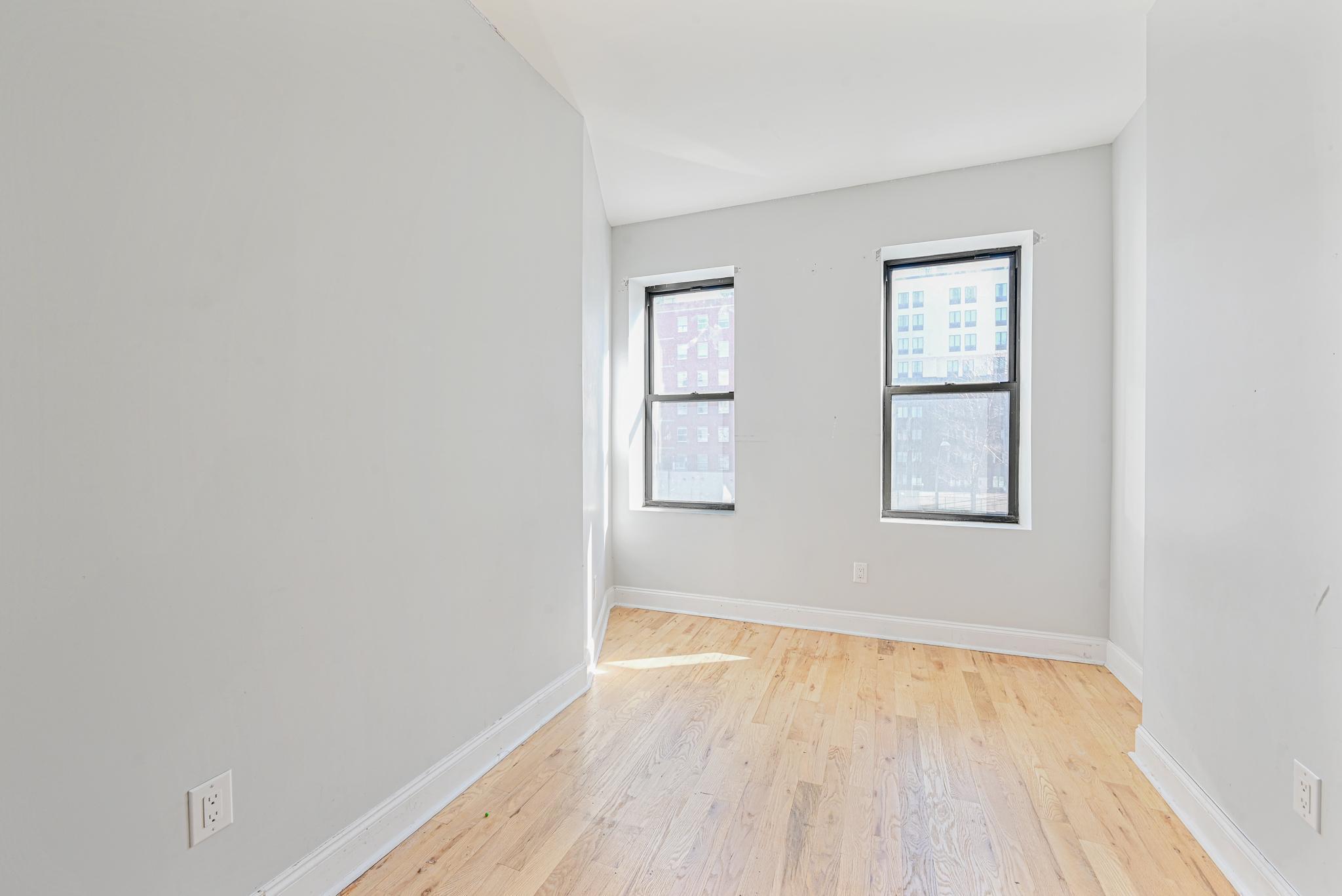 #15 photo, 2243 BATHGATE AVE, ブロンクス区 Bronx , NY 10457