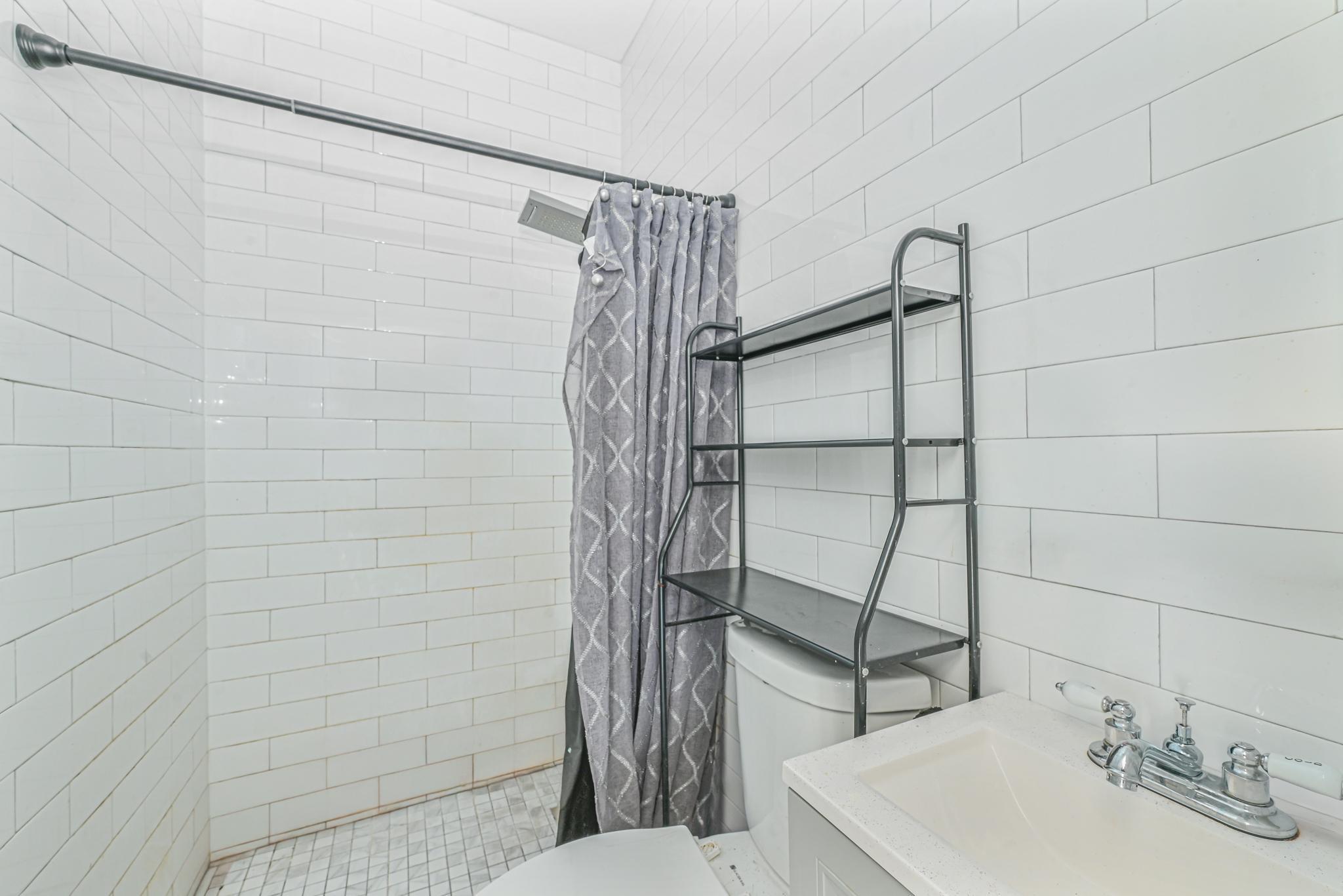 #19 photo, 2243 BATHGATE AVE, ブロンクス区 Bronx , NY 10457