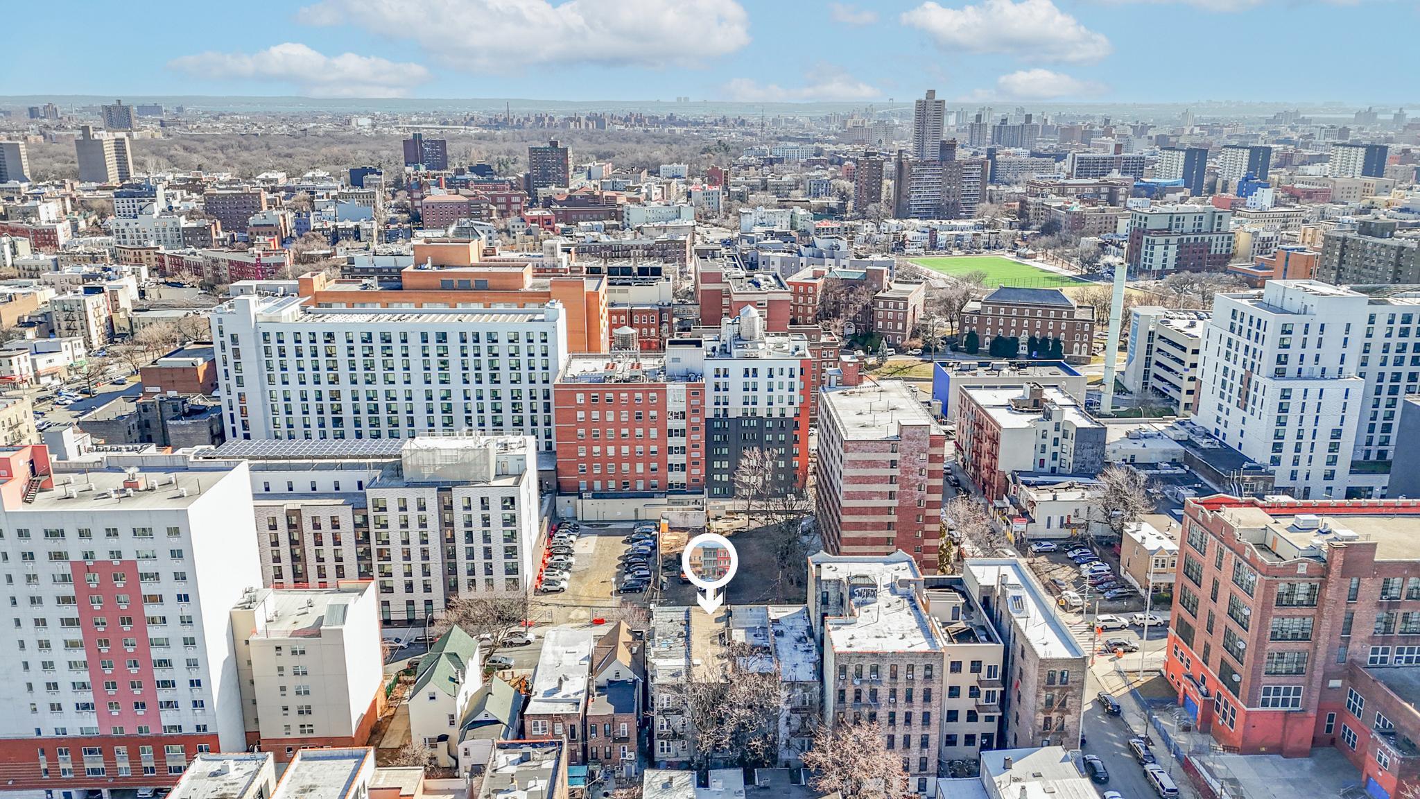 #3 photo, 2243 BATHGATE AVE, ブロンクス区 Bronx , NY 10457