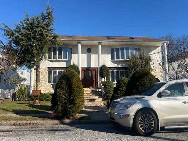 #1 photo, 1596 Johnson Avenue, 長島 Elmont , NY 11003