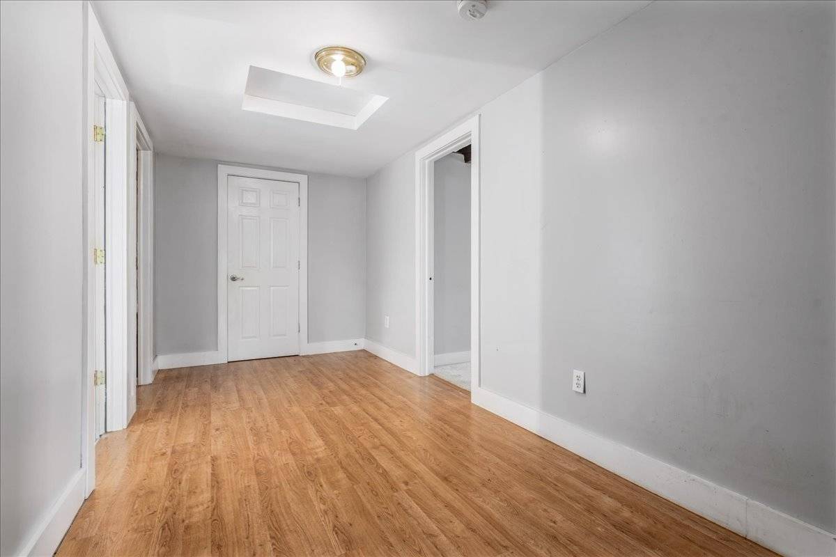 #28 photo, 42 Old Schuylerville Rd, Greenwich , NY 12834