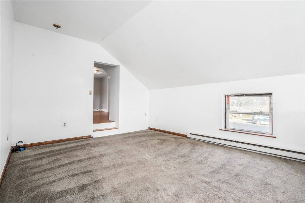 #29 photo, 42 Old Schuylerville Rd, Greenwich , NY 12834