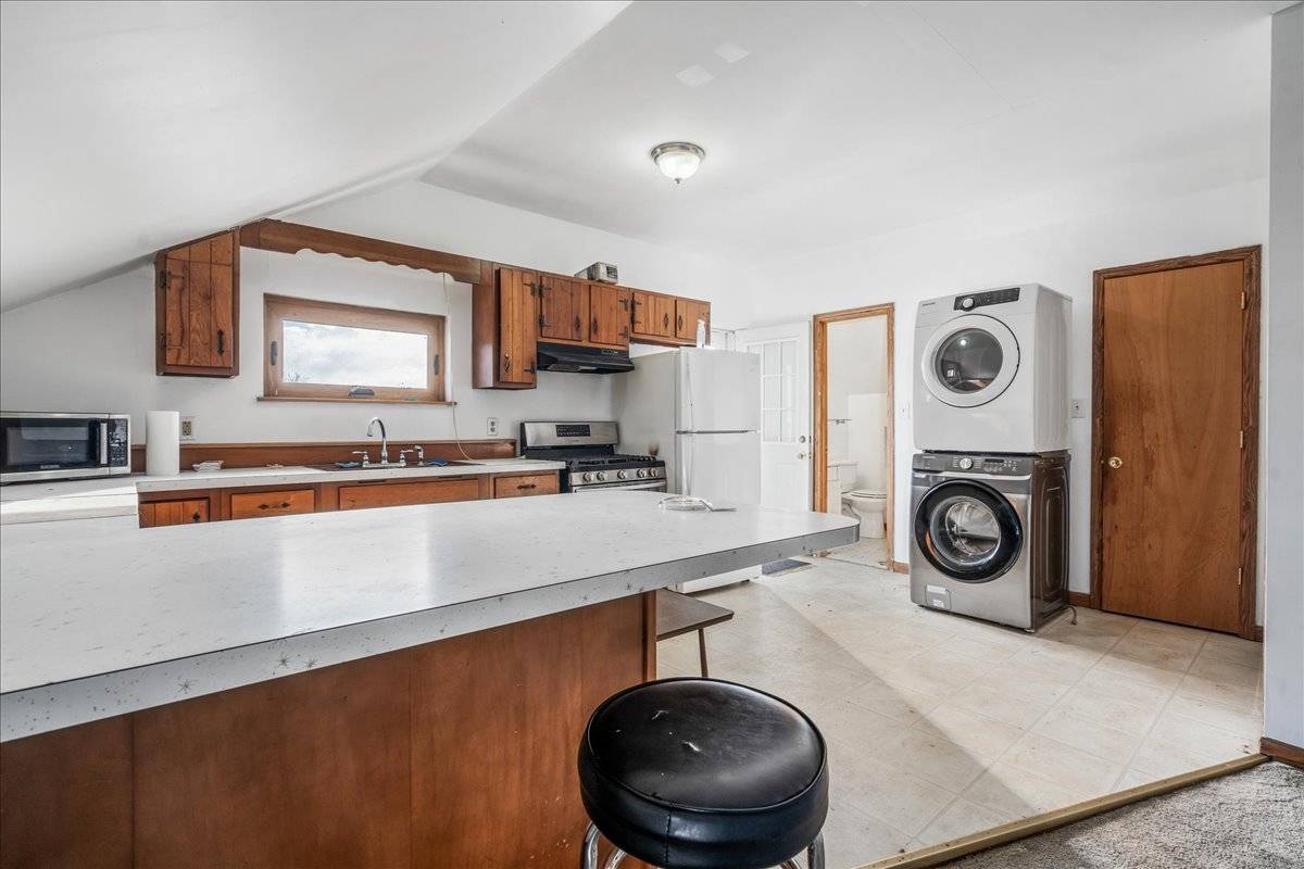 #33 photo, 42 Old Schuylerville Rd, Greenwich , NY 12834