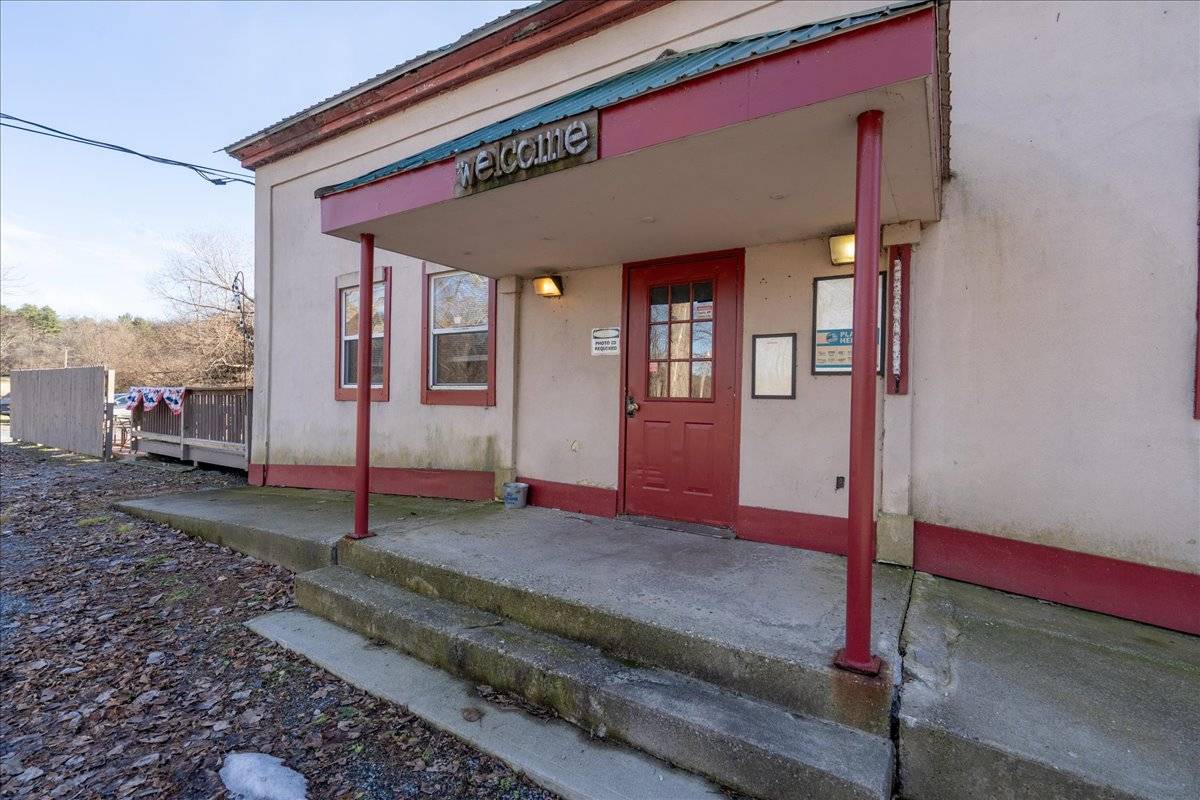 #47 photo, 42 Old Schuylerville Rd, Greenwich , NY 12834