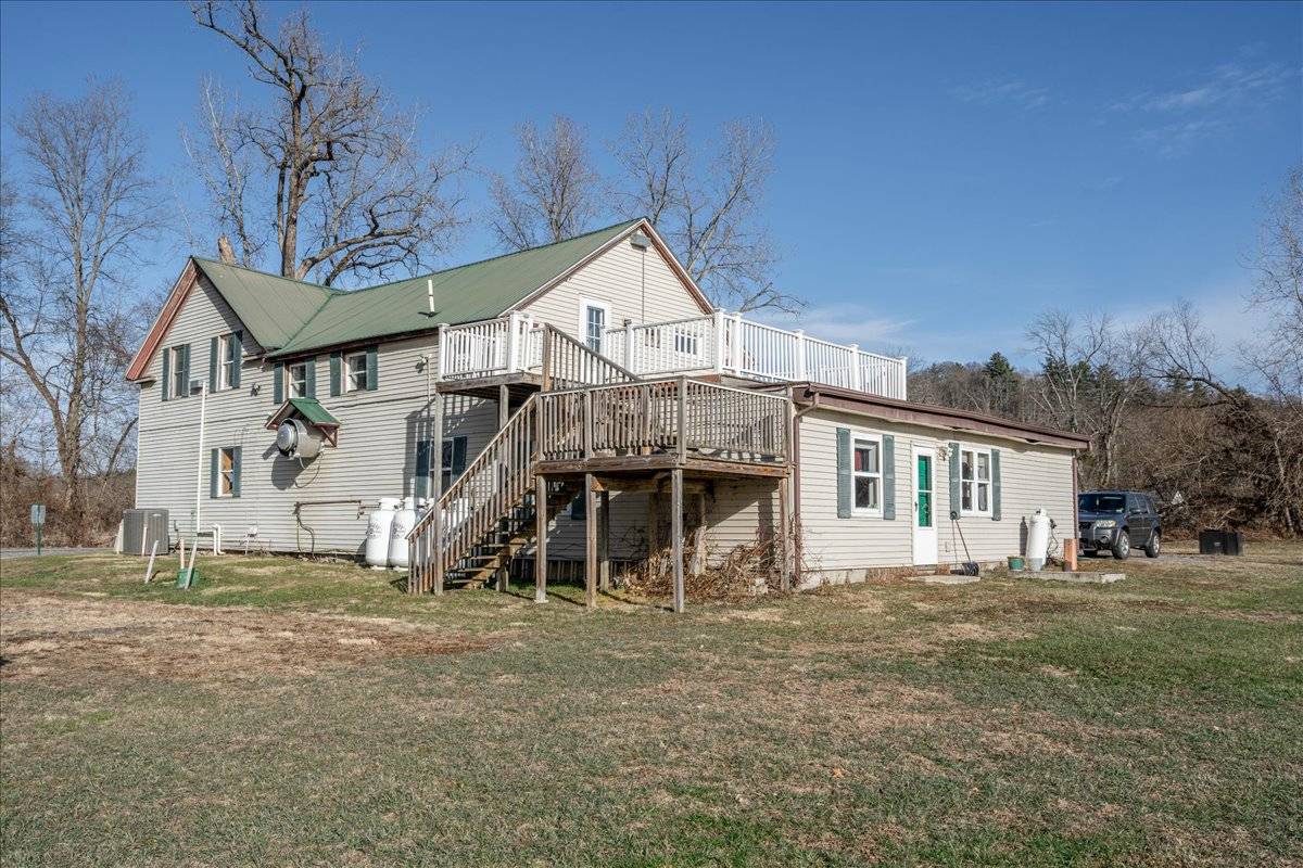 #59 photo, 42 Old Schuylerville Rd, Greenwich , NY 12834