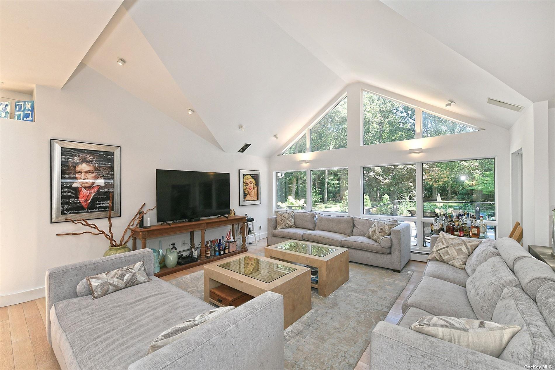 #11 photo, 17 Beaumont Drive, サフォーク郡 Melville , NY 11747