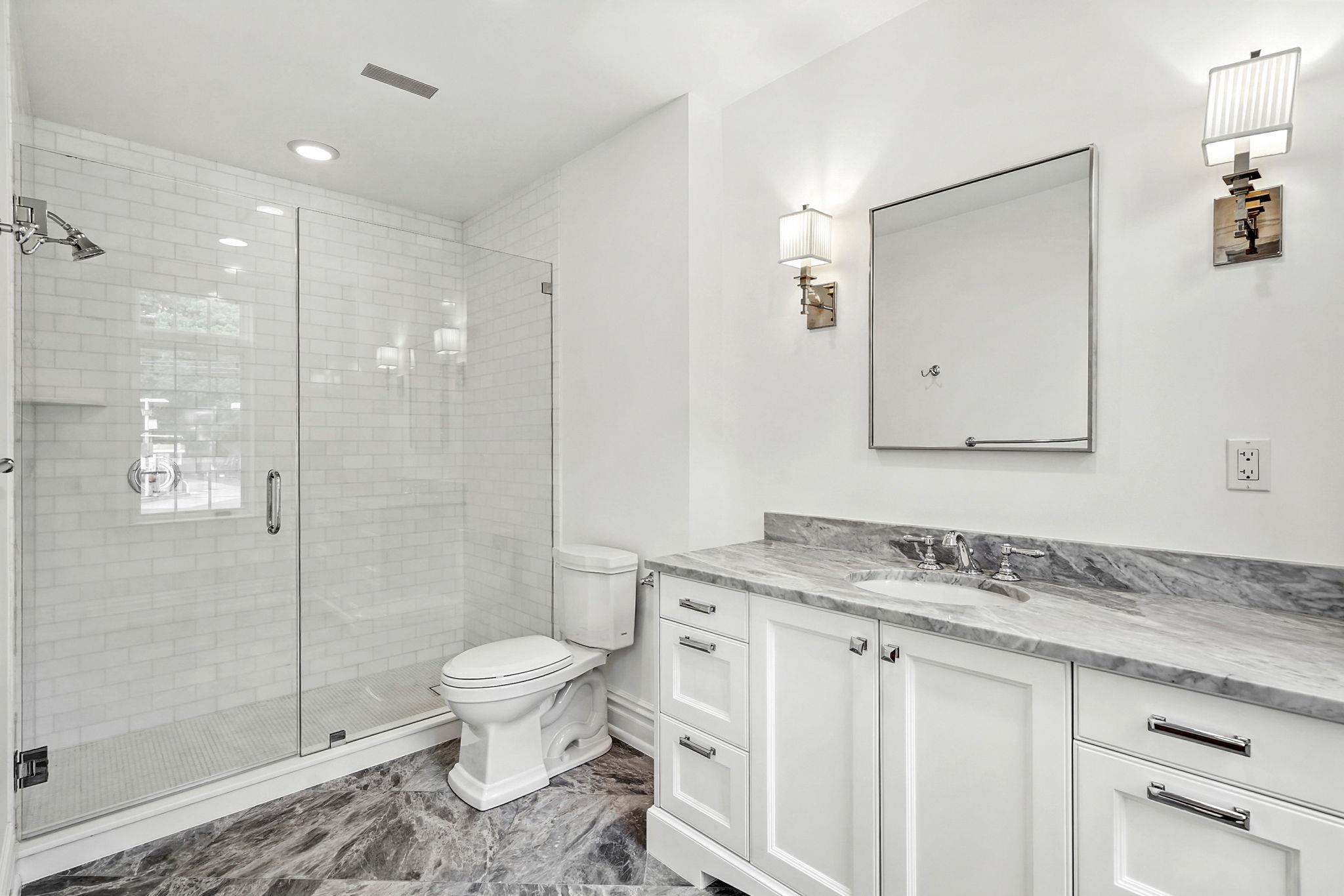 #20 photo, 2 Weaver Street, Scarsdale , NY 10583