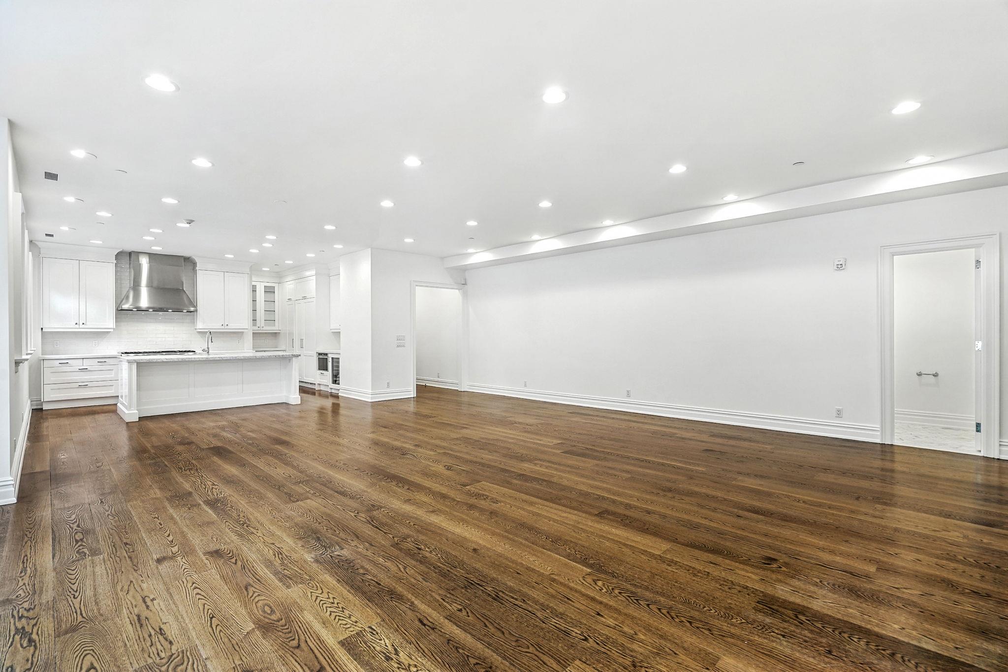 #4 photo, 2 Weaver Street, Scarsdale , NY 10583