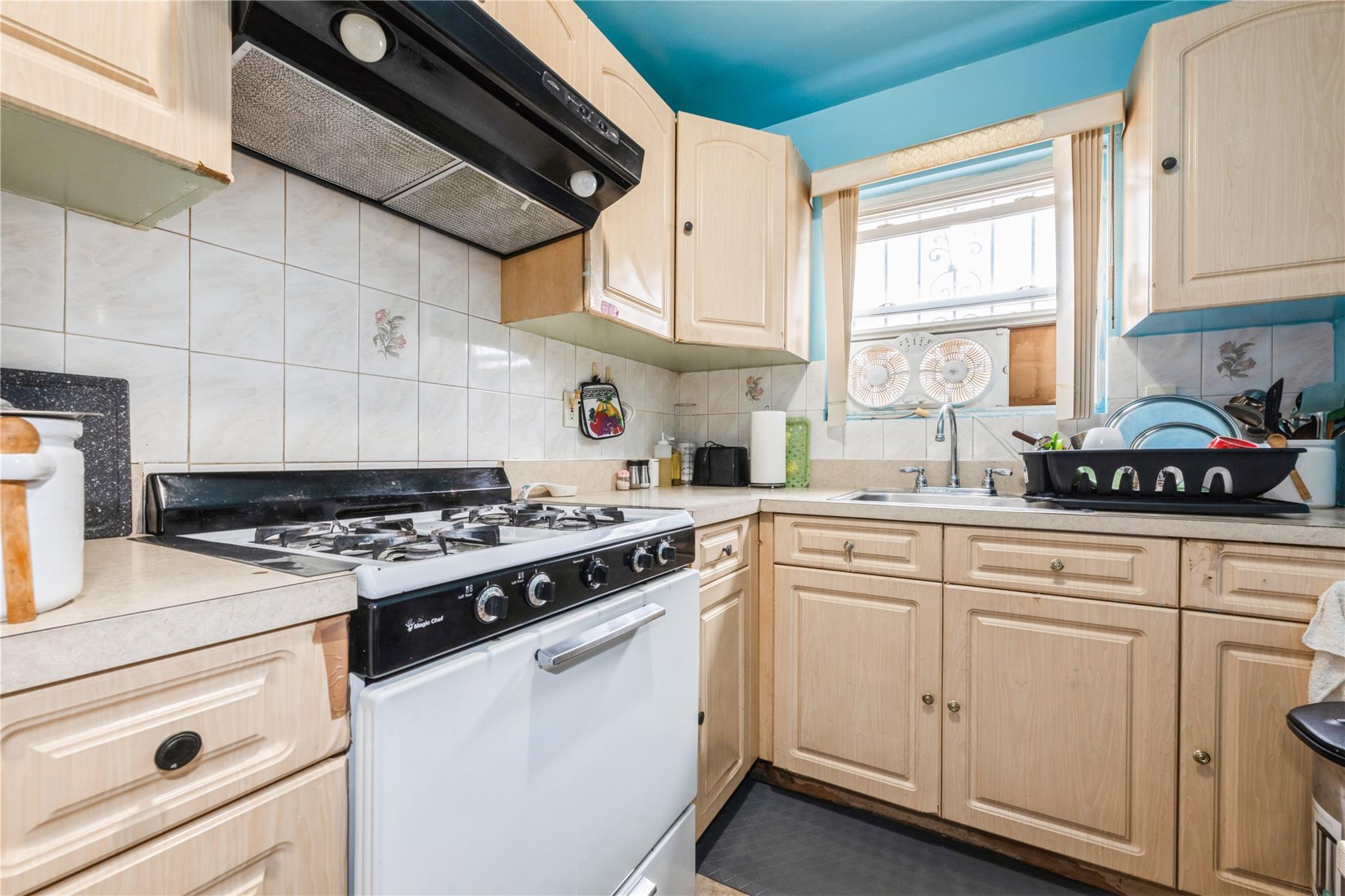 #3 photo, 12321 135th Street, クイーンズ区 South Ozone Park , NY 11420