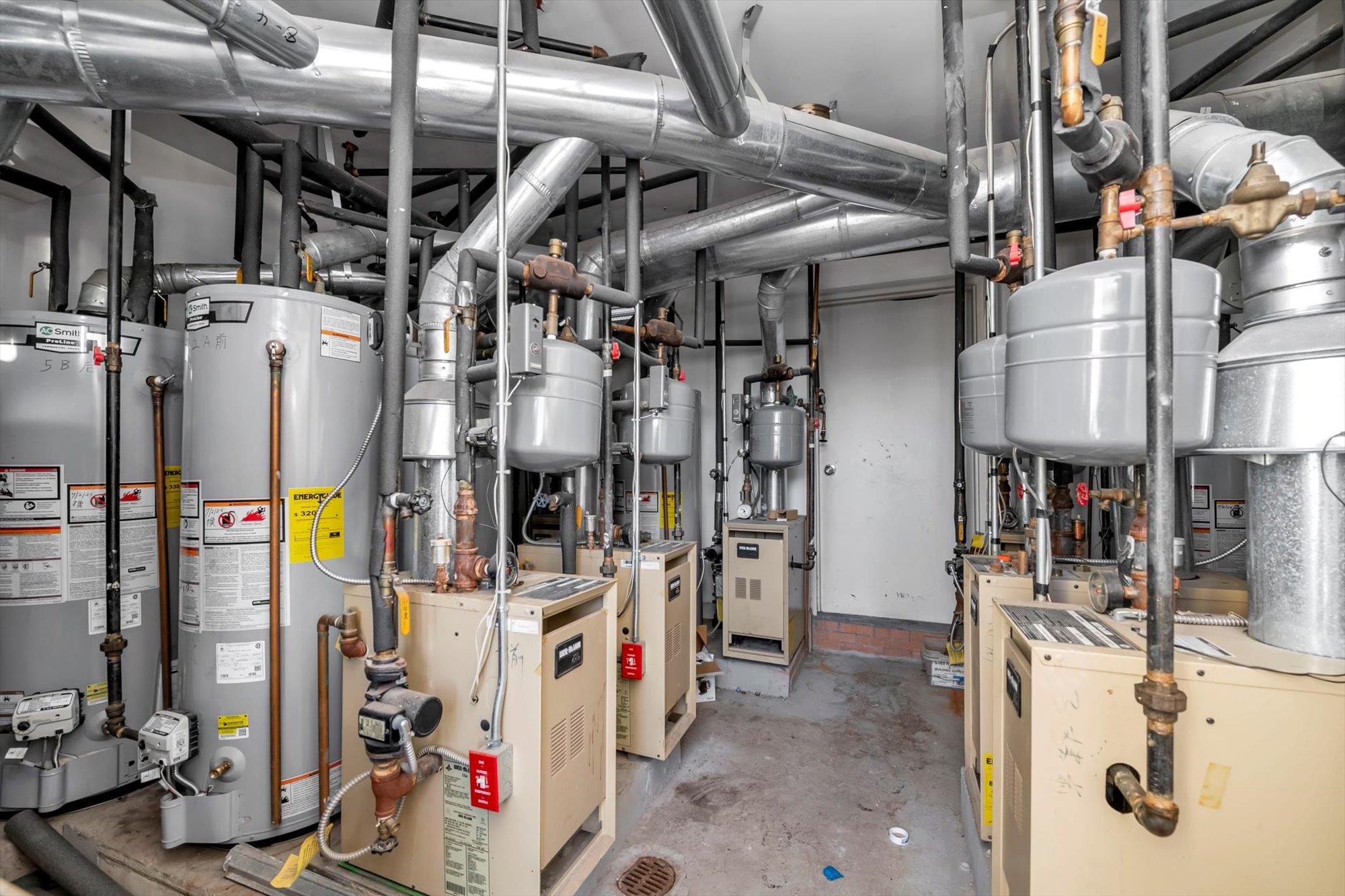 #13 photo, 82-20 Britton Avenue, クイーンズ区 Elmhurst , NY 11373