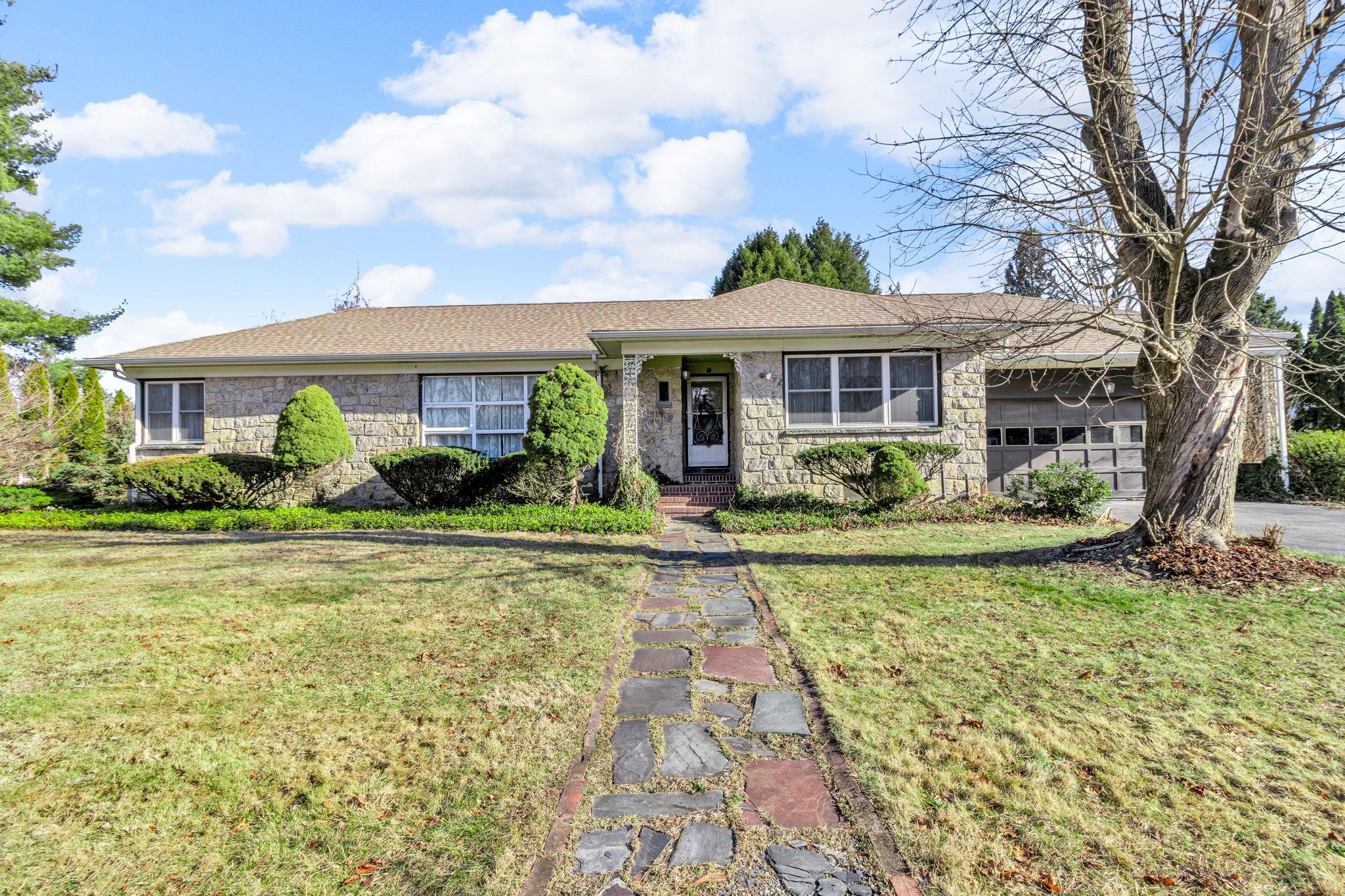 #6 photo, 10 Memory Lane, Poughkeepsie , NY 12603