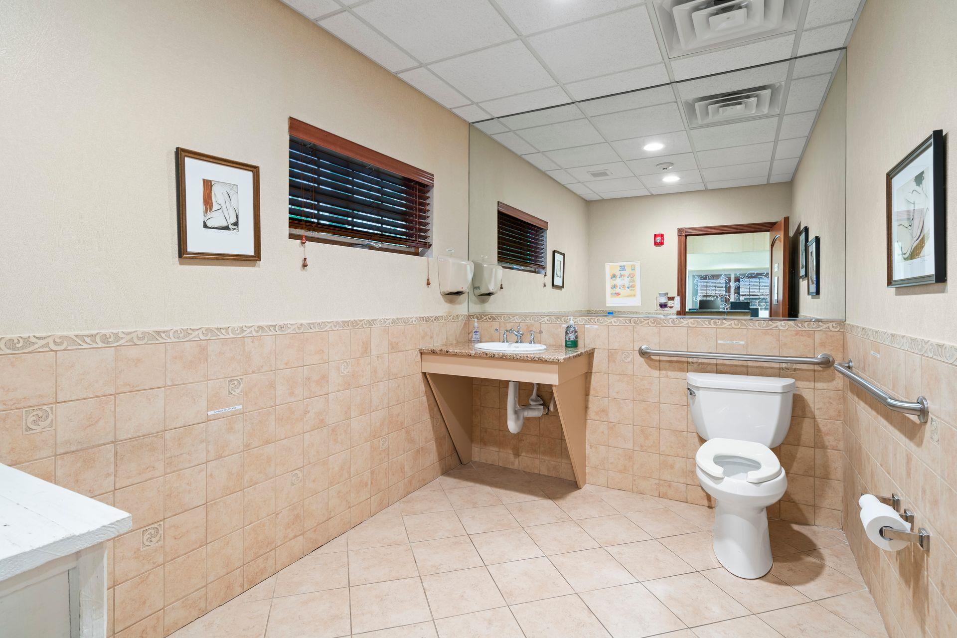 #13 photo, 29 Green Street, サフォーク郡 Huntington , NY 11743