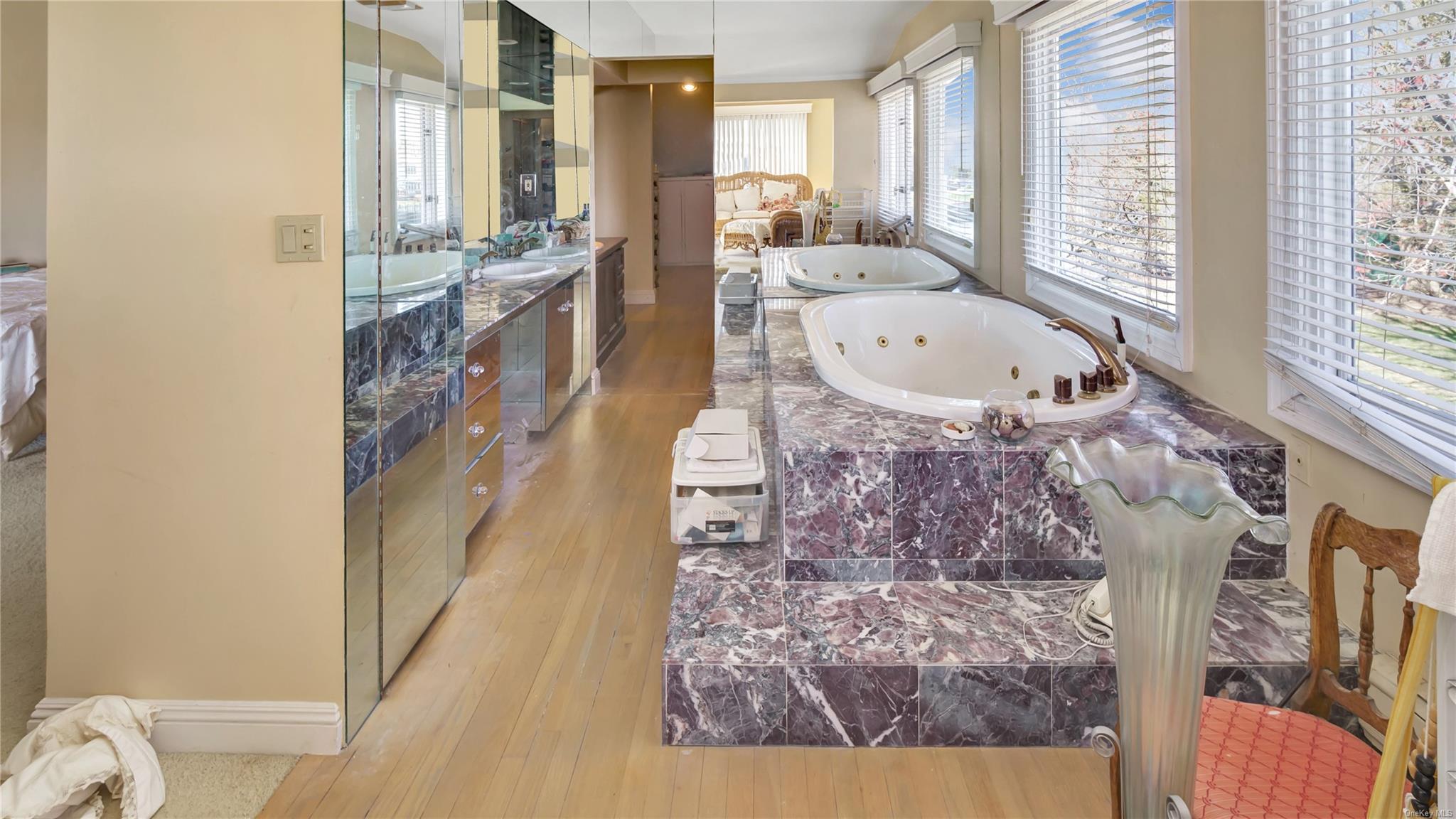 #18 photo, 1230 Harbor Road, Hewlett Harbor , NY 11557