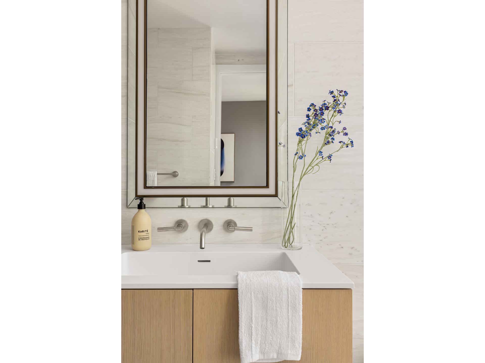 #16 photo, 215 W 28TH Street, マンハッタン Chelsea , NY 10001