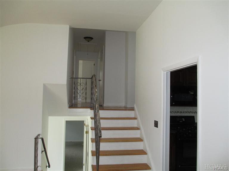 #5 photo, 7 Theresa Lane, Scarsdale , NY 10583