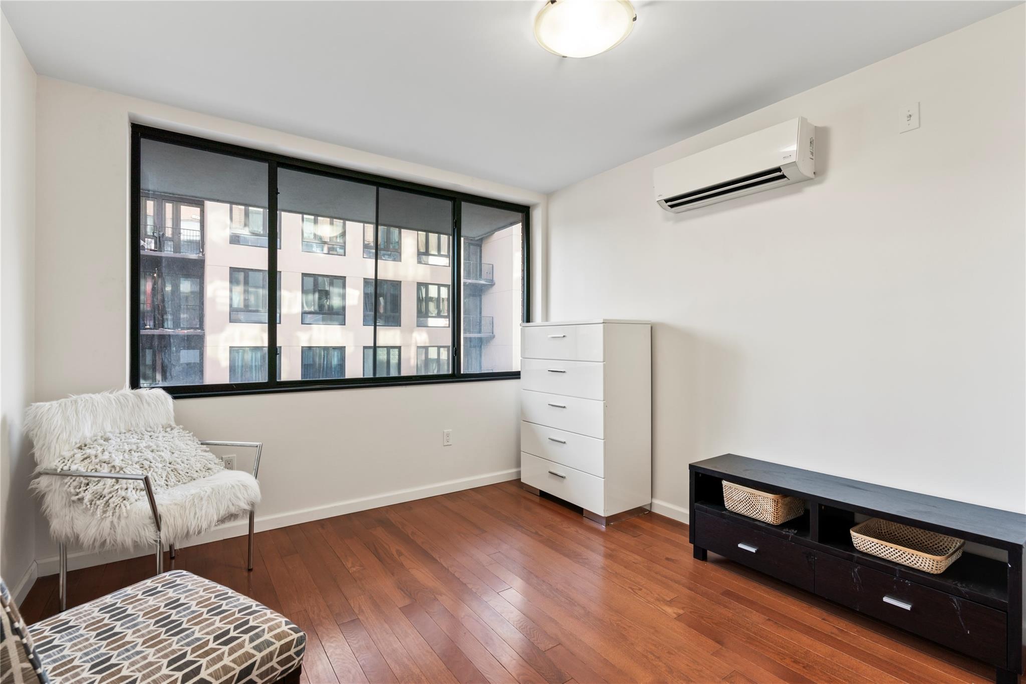 #11 photo, 136-46 41st Avenue, クイーンズ区 Flushing , NY 11355