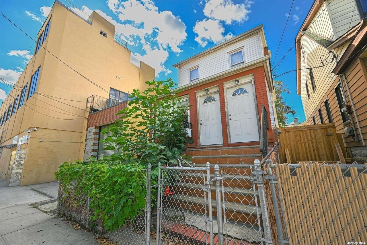 #2 photo, 91-28 182nd Place, Hollis , NY 11423