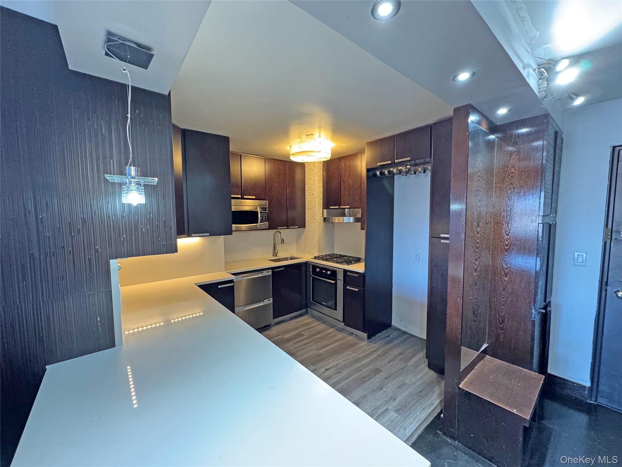 #7 photo, 5700 Arlington, ブロンクス区 Bronx , NY 10471